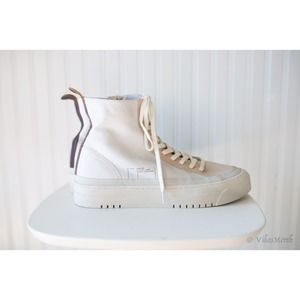 Stylish High-Top Women's Athletic Shoes